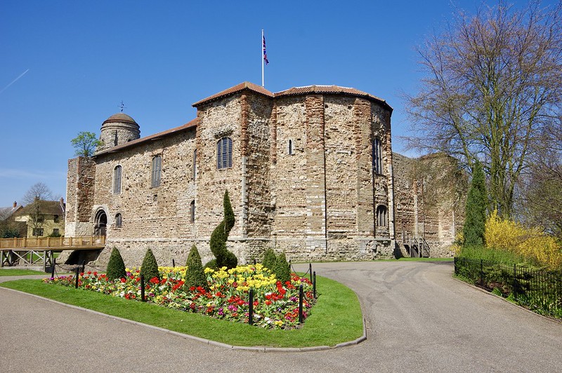 Colchester Castle. By David Merret, CC BY 2.0, https://www.flickr.com/photos/davehamster/40931248325